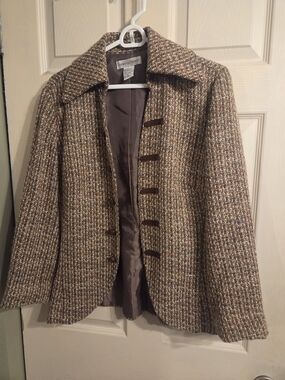 Newport News Women's Brown Tweed Jacket